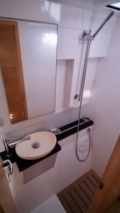 bath, Nautitech 40 Open, catamaran for sale