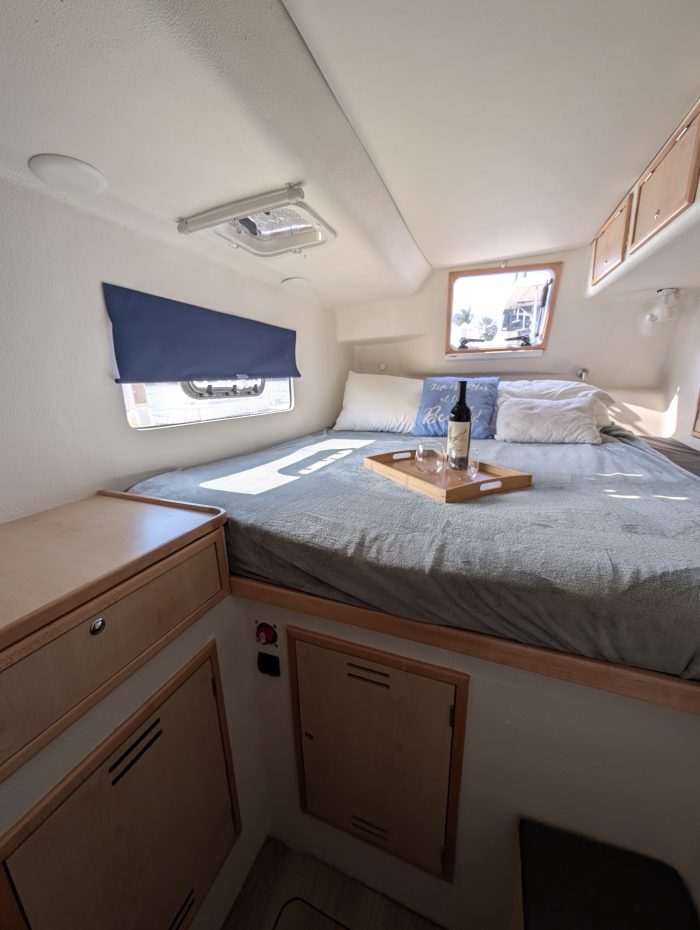 bed, Admiral 40, catamaran for sale