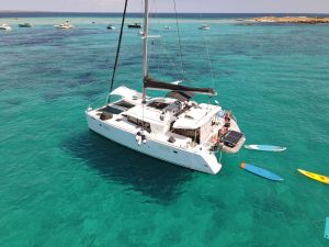 exterior, Lagoon 450, catamaran for sale