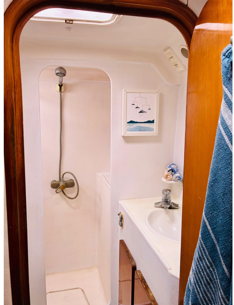 bath, Privilege 482, catamaran for sale