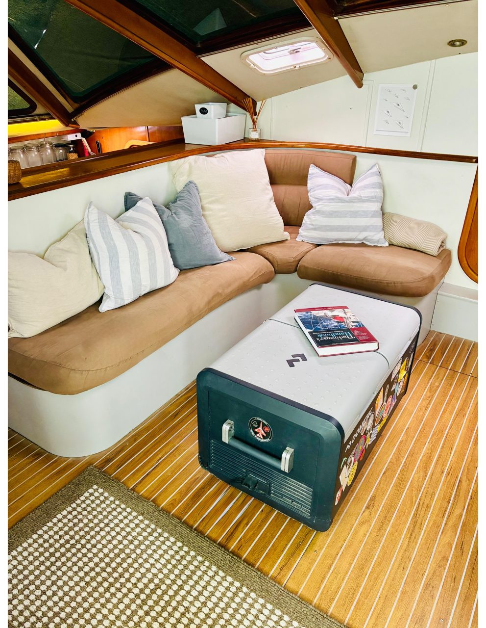 salon, Privilege 482, catamaran for sale