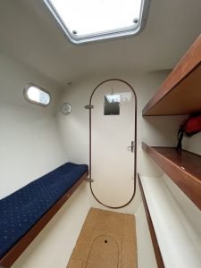 bed, TRT 1200, catamaran for sale
