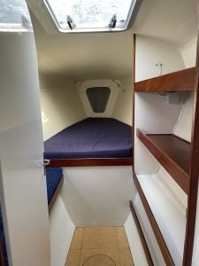 bed, TRT 1200, catamaran for sale