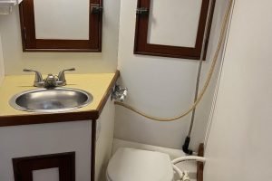 bath, Liberty 38, sailboat for sale