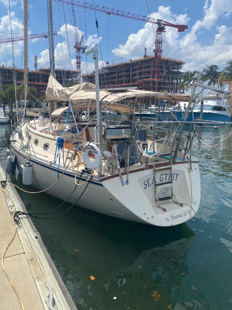 Caliber 40, sailboat for sale
