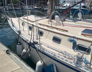 deck, Caliber 40, sailboat for sale