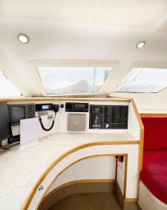 navigation station, St Francis 44, catamaran for sale