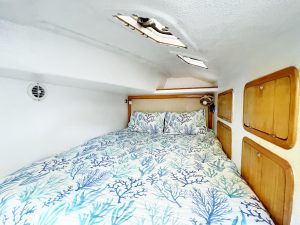 bed, St Francis 44, catamaran for sale