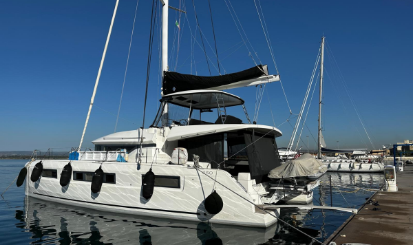 Lagoon 50, catamaran for sale