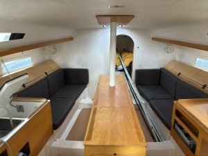 salon, Pogo 12.50, sailboat for sale