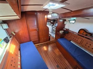 bed, Reliance 44, sailboat for sale