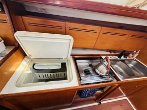 interior, Beneteau 50 Cyclades, sailboat for sale