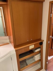 interior, Lagoon 420, catamaran for sale
