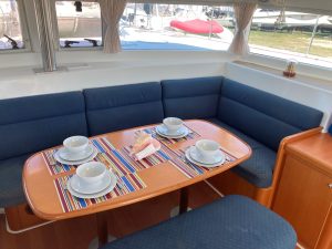 salon, Lagoon 420, catamaran for sale