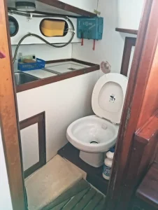 Giles 38, sailboat for sale