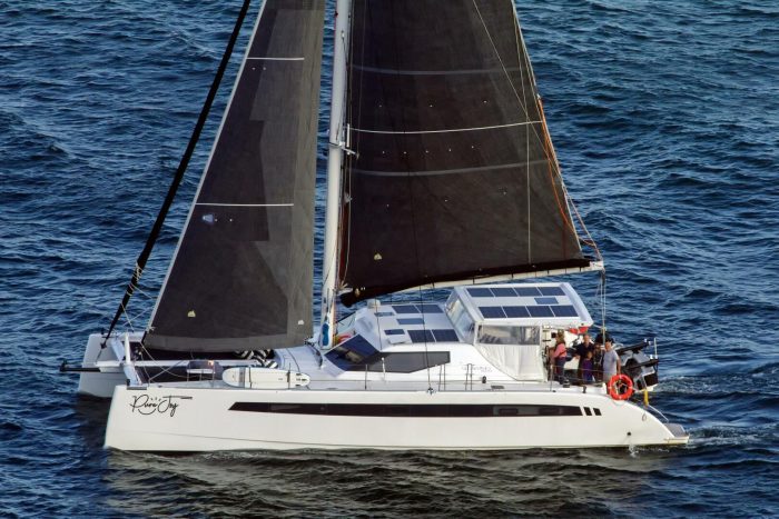 underway, Seawind 1600, catamaran for sale