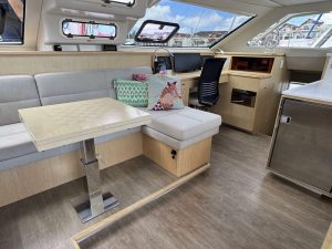 salon, Seawind 1600, catamaran for sale