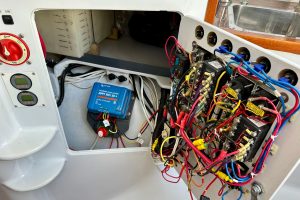 electrical, Hughes 40, catamaran for sale