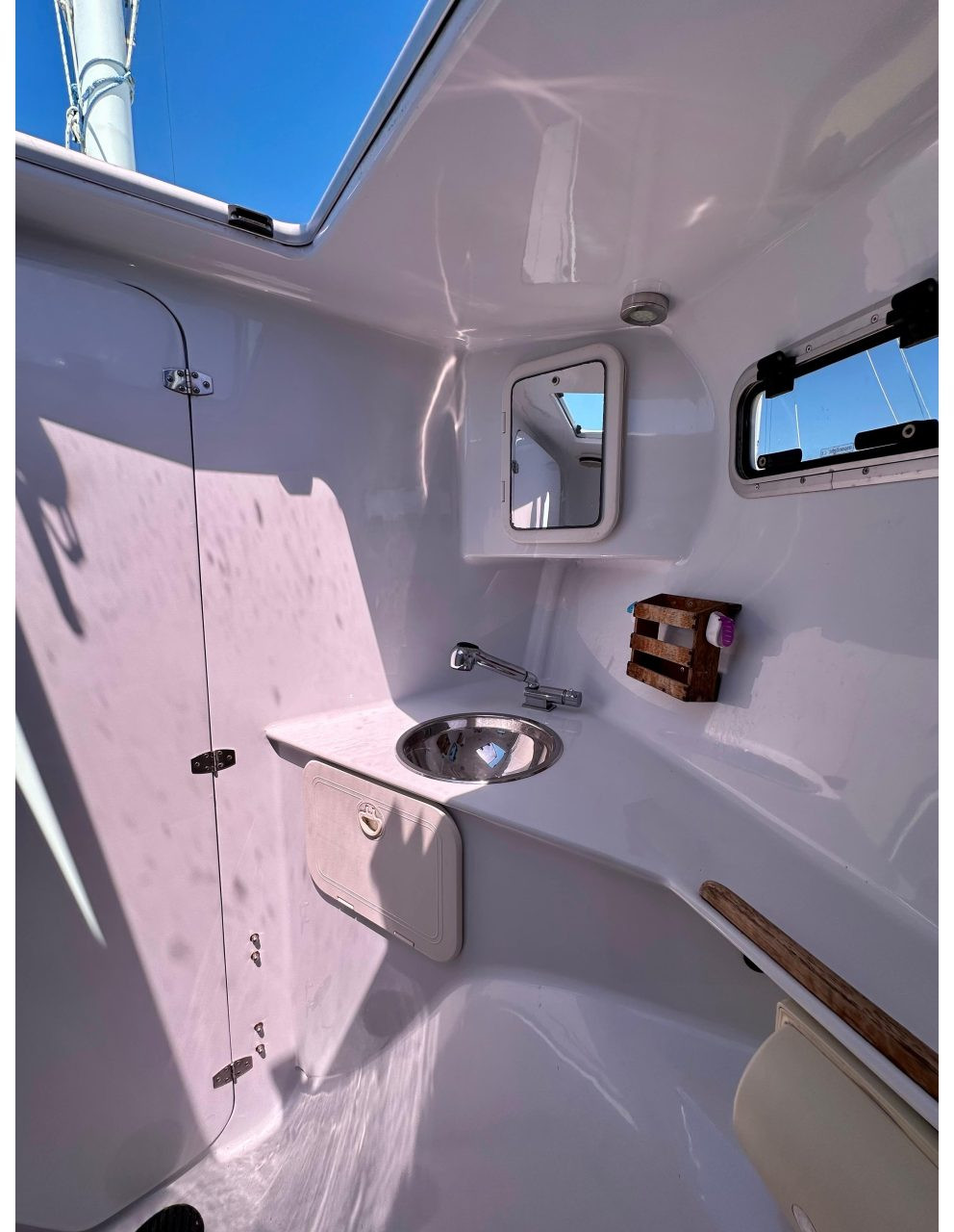 bath, Hughes 40, catamaran for sale