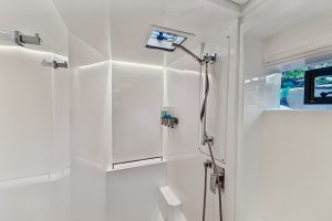 bath, Leopard 50, catamaran for sale