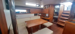 salon, Beneteau 45 Oceanis, sailboat for sale
