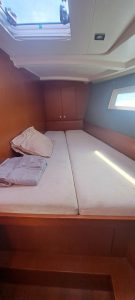 bed, Beneteau 45 Oceanis, sailboat for sale