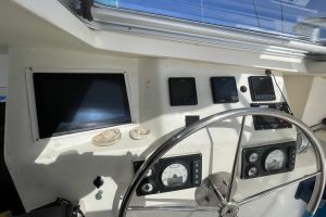 helm, Knysna 480, catamaran for sale