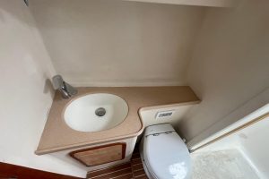 bath, Knysna 480, catamaran for sale