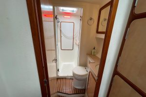 bath, Knysna 480, catamaran for sale