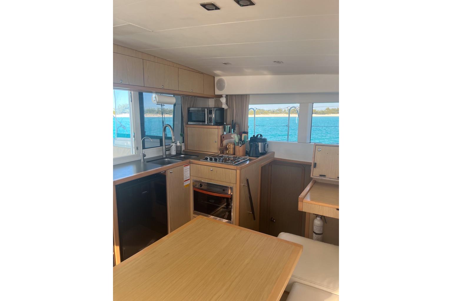 2014 Lagoon 39