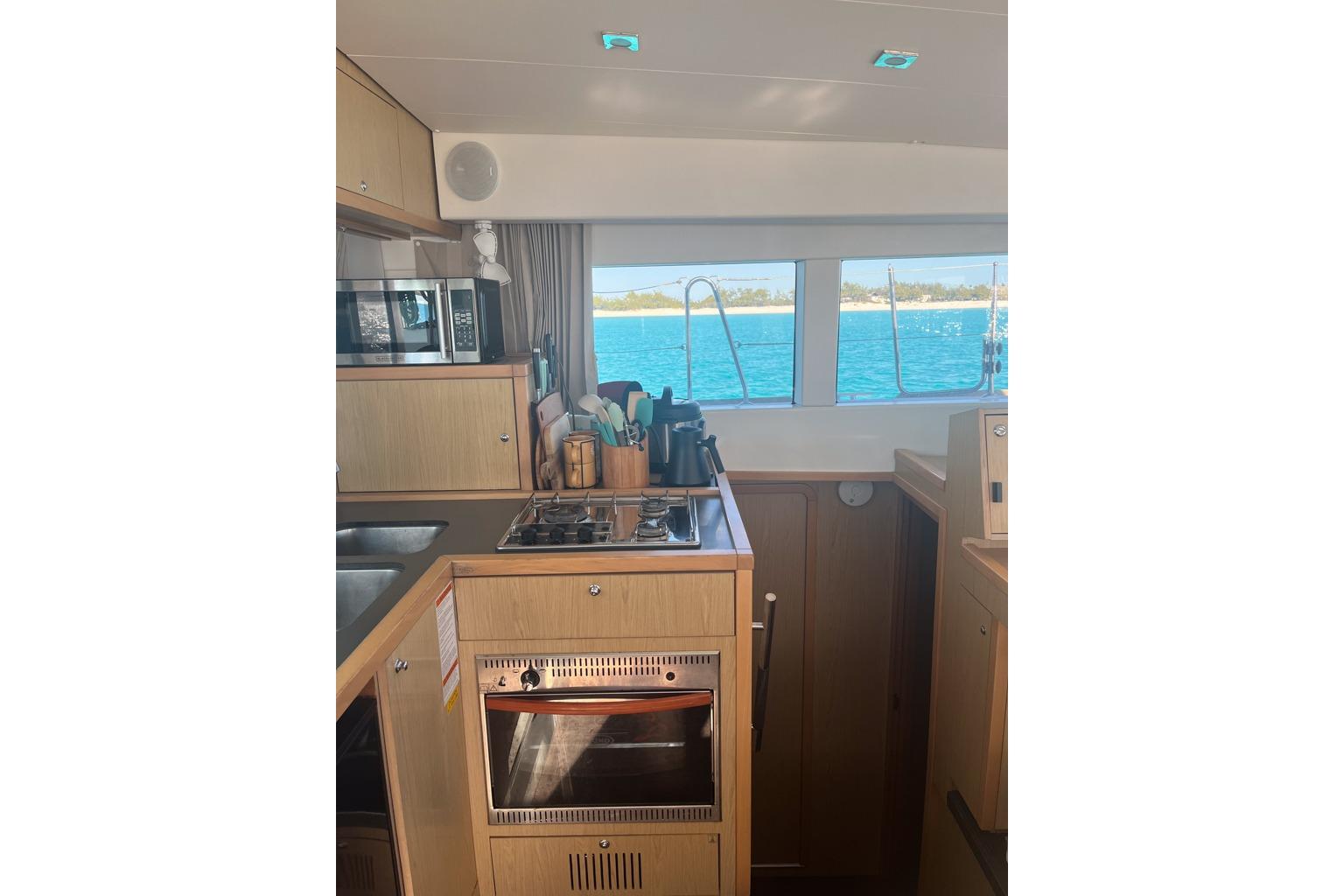 2014 Lagoon 39