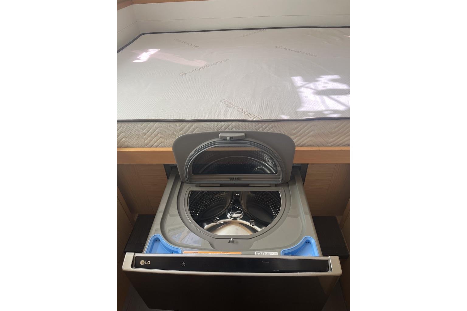 2014 Lagoon 39