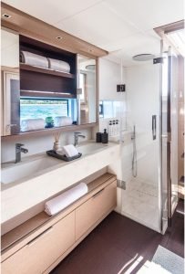 bath, Lagoon Sixty 7, power catamaran for sale