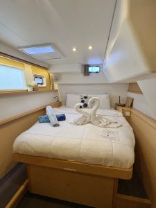 bed, Lagoon 450, catamaran for sale