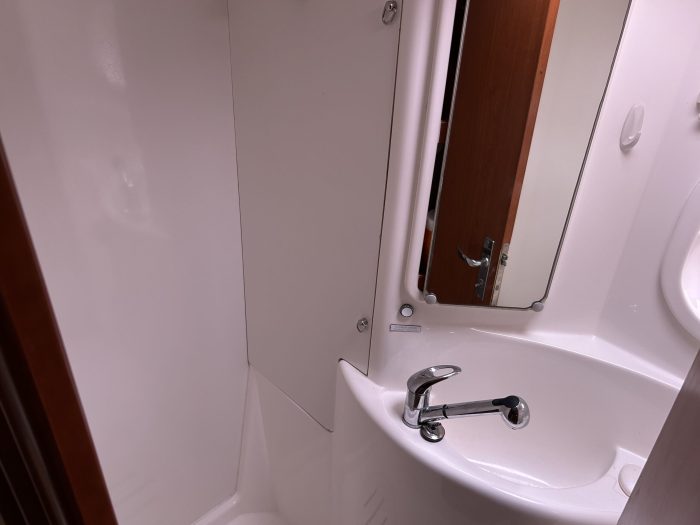 bath, Leopard 44, catamaran for sale