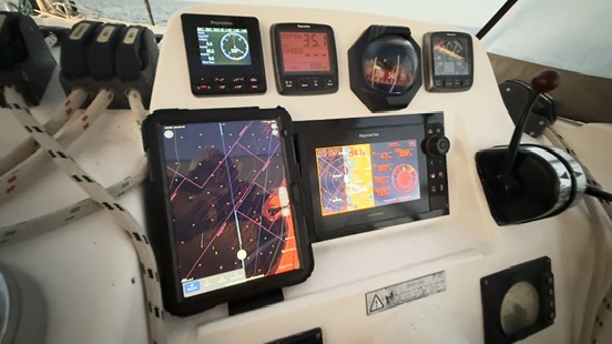 helm, Leopard 44, catamaran for sale