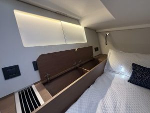 bed, Beneteau 54 Oceanis, sailboat for sale