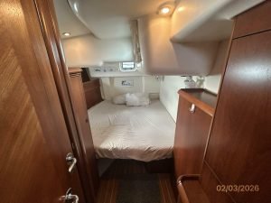 bed, Jeanneau 54DS, sailboat for sale