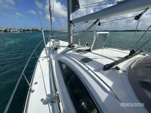 deck, Jeanneau 54DS, sailboat for sale