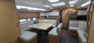 salon, Dufour 530, sailboat for sale