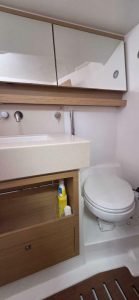 bath, Dufour 530, sailboat for sale
