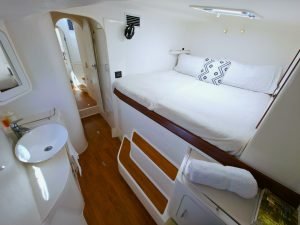 interior, Voyage 480, catamaran for sale