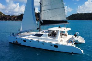 underway, Voyage 480, catamaran for sale