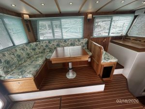 salon, Great Harbour N37, trawler for sale