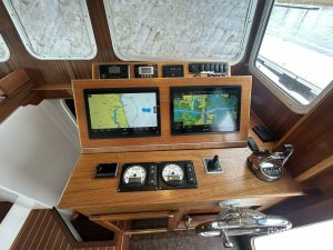 navigation station, Great Harbour N37, trawler for sale