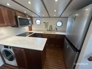 interior, Great Harbour N37, trawler for sale