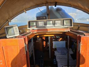 salon, Nicholson 36, sailboat for sale