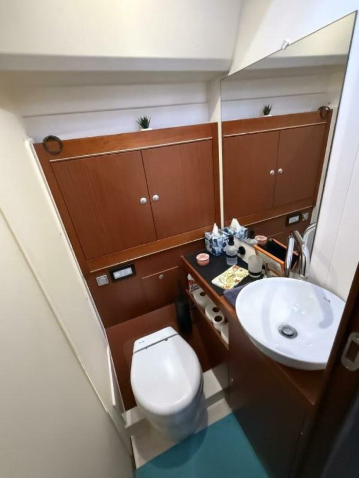 bath, Hanse 575, sailboat for sale