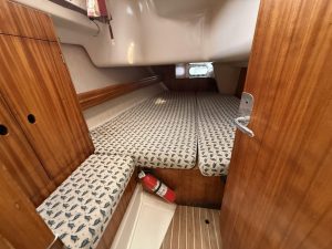 bed, Dufour 43 Gib'Sea, sailboat for sale