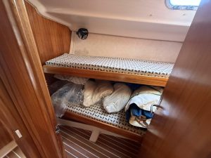 bed, Dufour 43 Gib'Sea, sailboat for sale